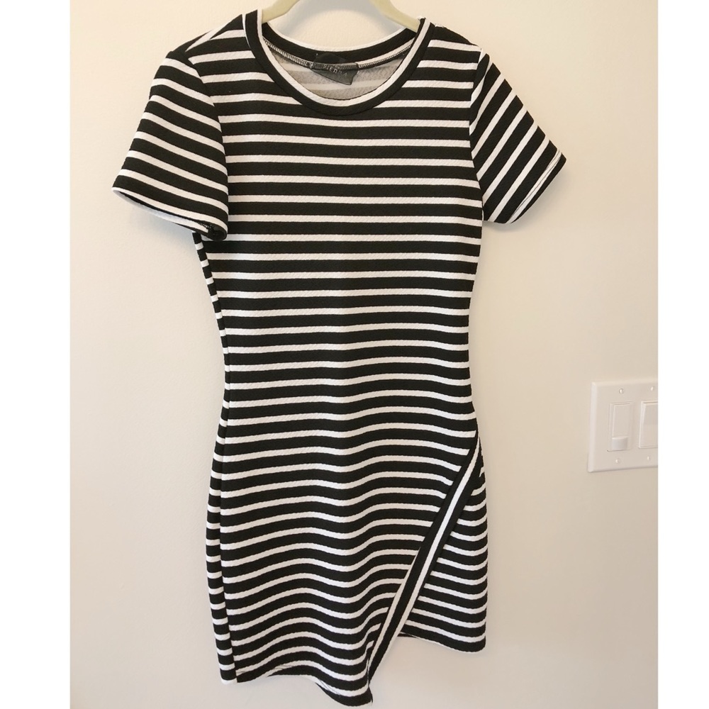 • striped mini dress •